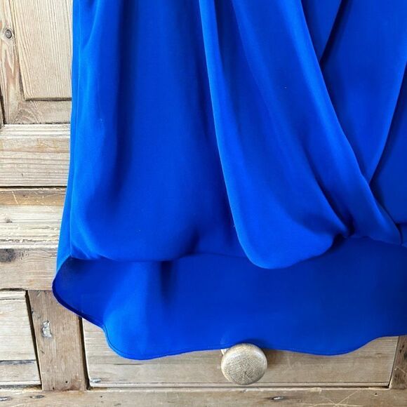 Heartloom Small Royal Blue Drape Neck Blouse Sleeveless Lace Slight Flaws - Picture 4 of 9